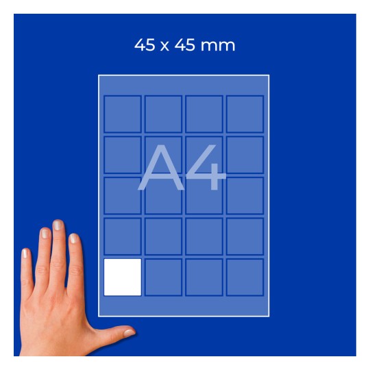 Mockup ruke pored lista formata A4 s mrežom 45×45 mm i jednim bijelim kvadratom?