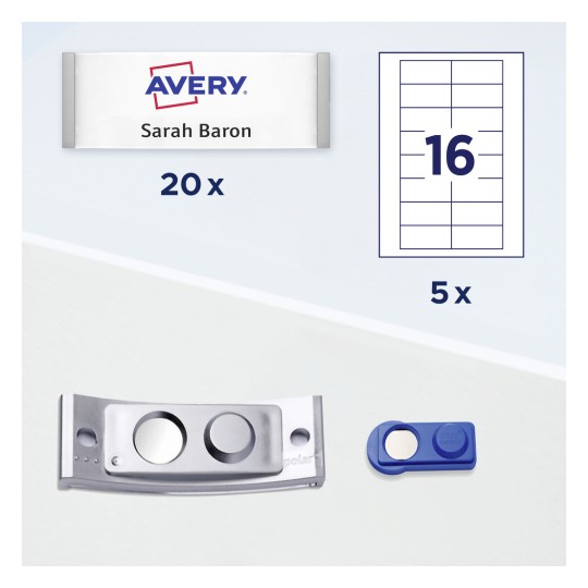 Slika prikazuje Avery naljepnice s imenima, brojeve i nekoliko držača za etikete. Prikazuje 'Avery' marku, spominje 'Sarah Baron', označava količinu od 20 za naljepnice s imenima i prikazuje listove etiketa u količini od 5.