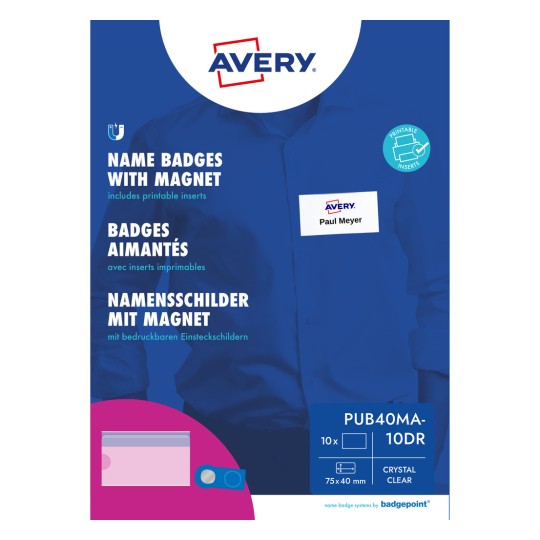 Avery ambalaža koja prikazuje magnetske značke s imenom na plavoj košulji s oglednom značkom?